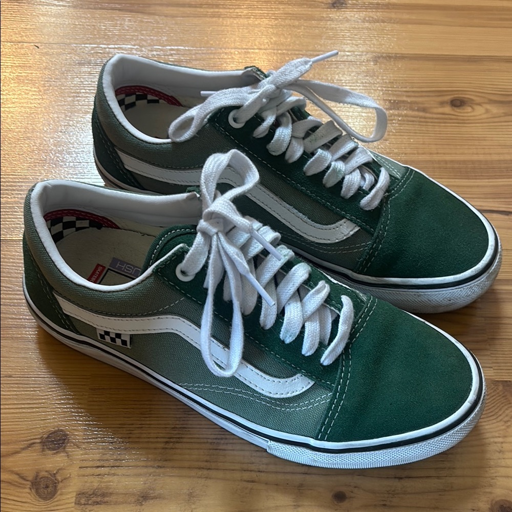 Old Skool Vans Green and White PopCush Skate Sneakers